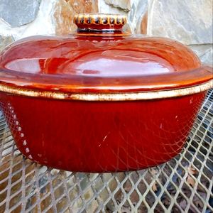 Vintage Hull Pottery Covered Casserole Dish